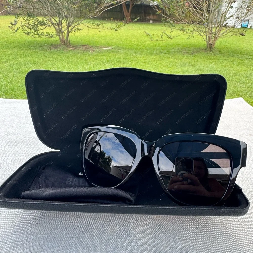 Balenciaga Wayfarer Sunglasses - Picture 14 of 15